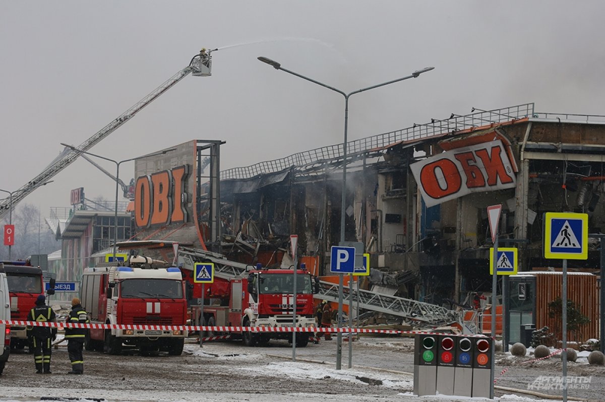 Очевидцы рассказали о пожаре и взрыве в ТЦ Мега Химки