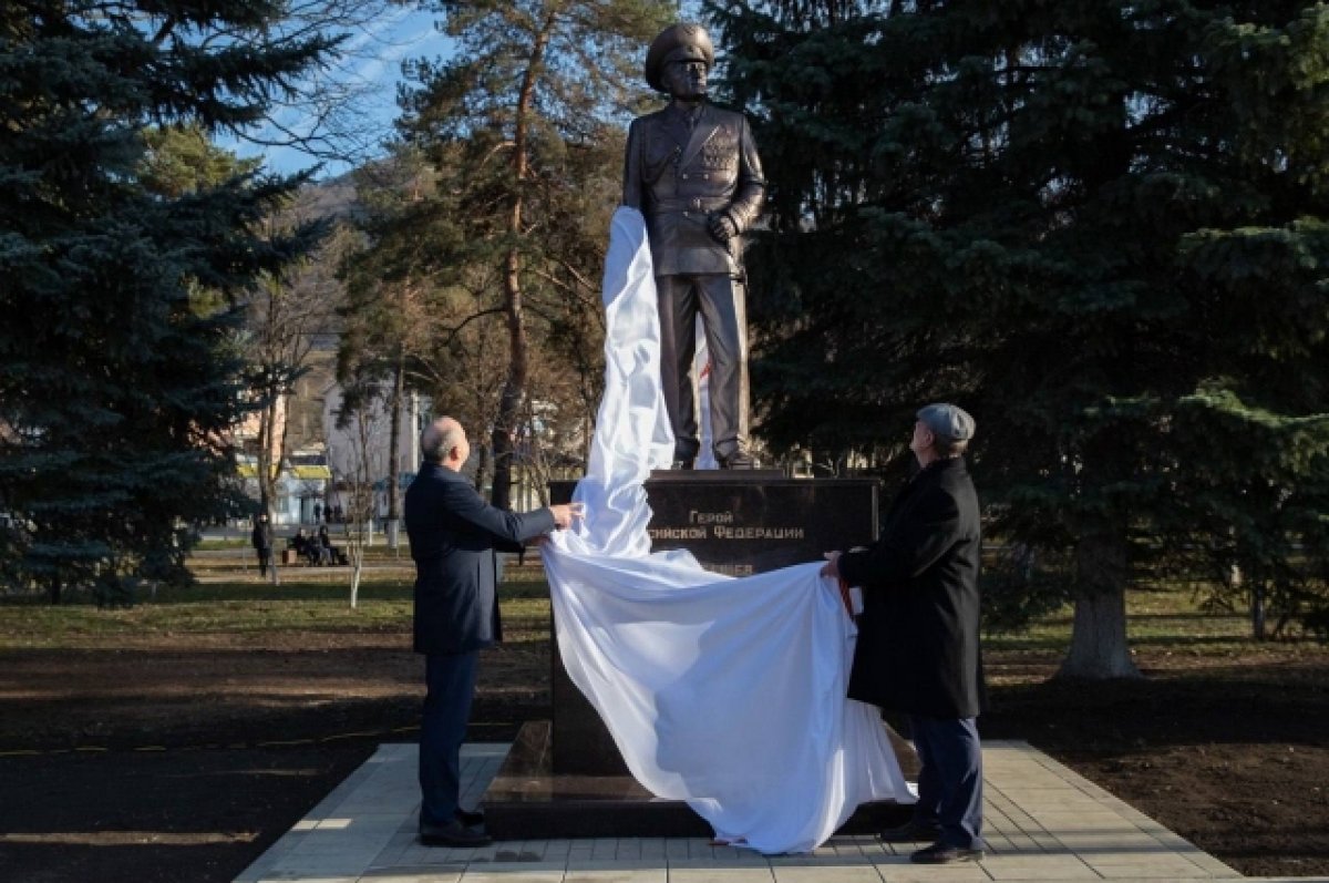 Канамат боташев фото