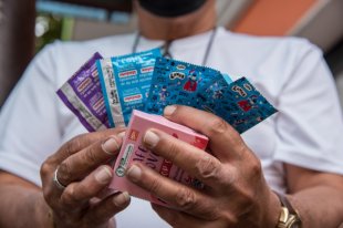 Бесплатные презервативы в мышеловке. Почему не стоит завидовать французам