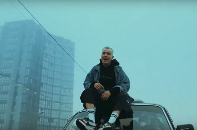 Кадр из клипа