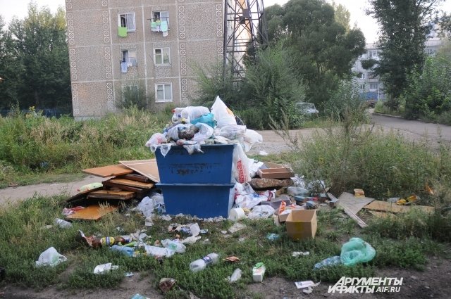 Специалисты вывезли более 16 тысяч кубометров мусора и разных бытовых отходов с улиц.