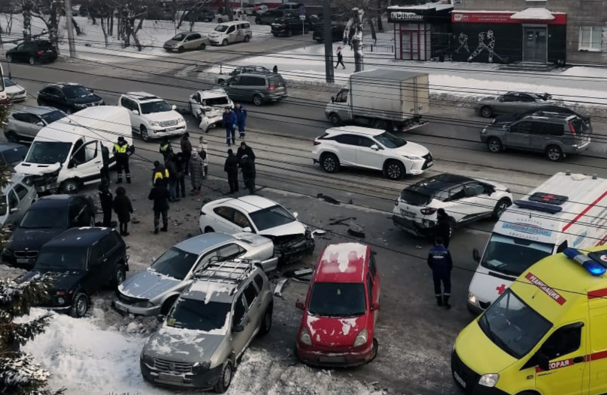 Новости 54. Массовое ДТП В Новосибирске. Автомобиль.