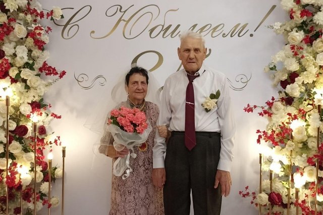 Юбилей Любови Смирновой совпал с 65-летием замужества.