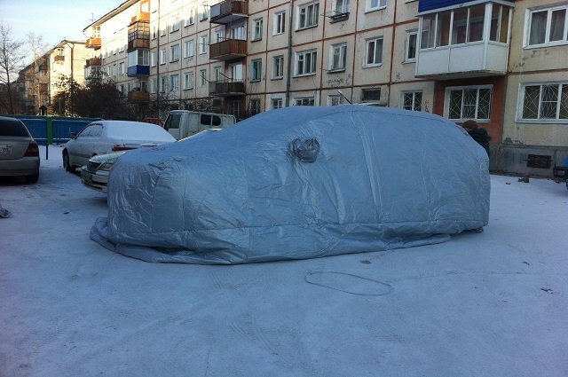 На улицах Якутска зимой множество машин в «Наташах». 