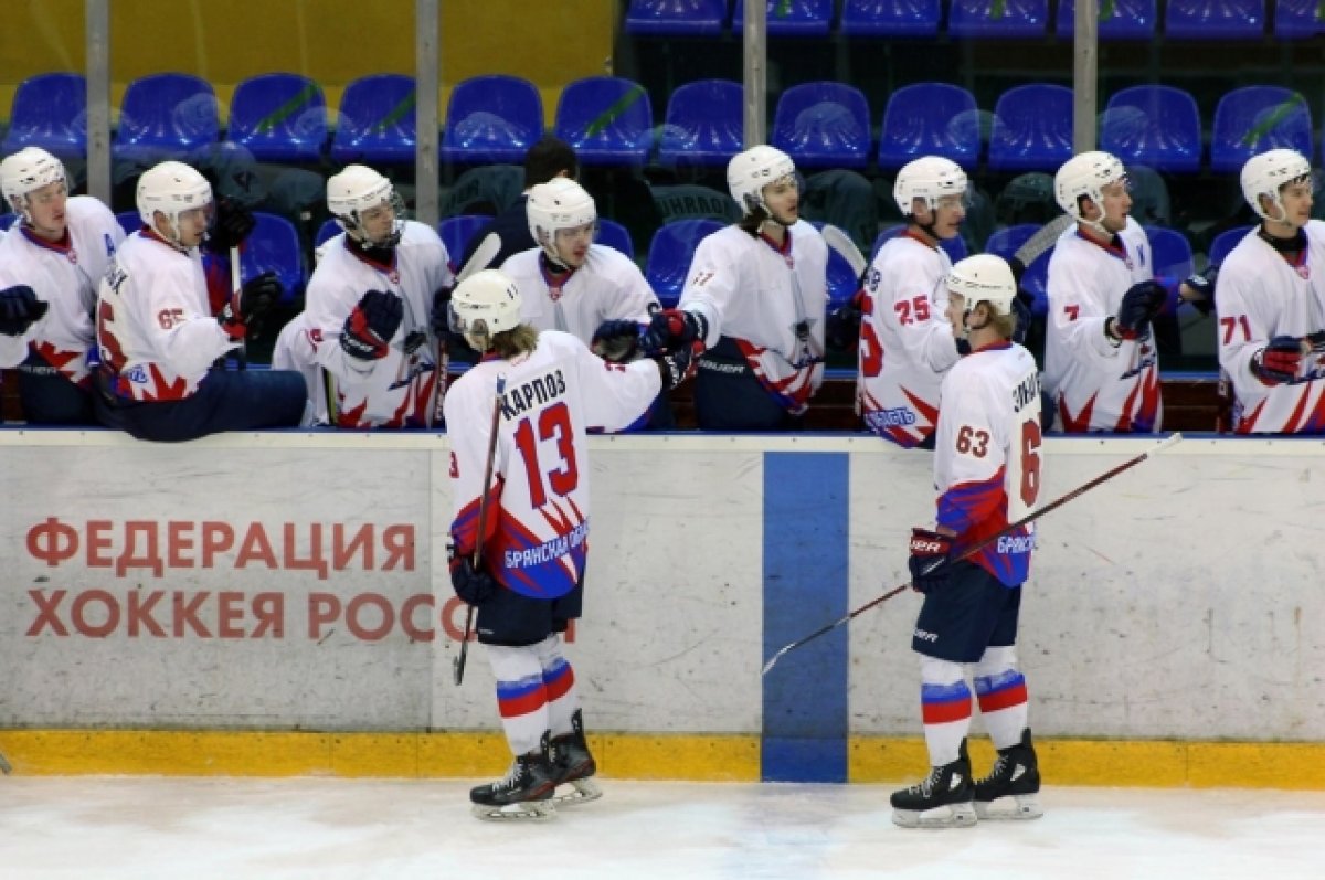 ХК «Брянск» завершил спортивный год двумя победами