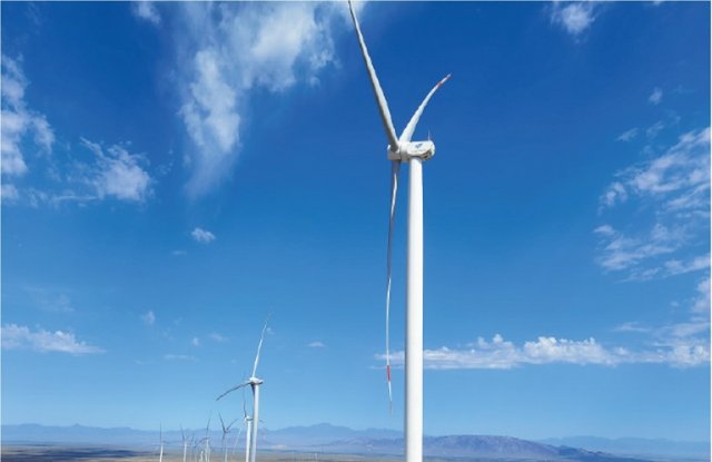 Ветроэлектростанция «Шелек», первый проект в области зеленой энергетики, построенный в сотрудничестве Китаем и Казахстаном, была запущена в сентябре.
