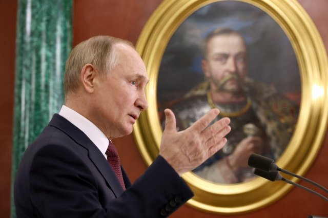 Президент РФ Владимир Путин на пресс-конференции по итогам заседания Государственного Совета.