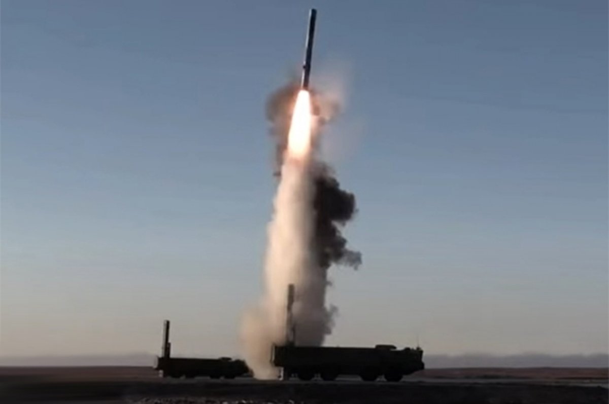 КНДР запустила две баллистические ракеты в сторону Японского моря