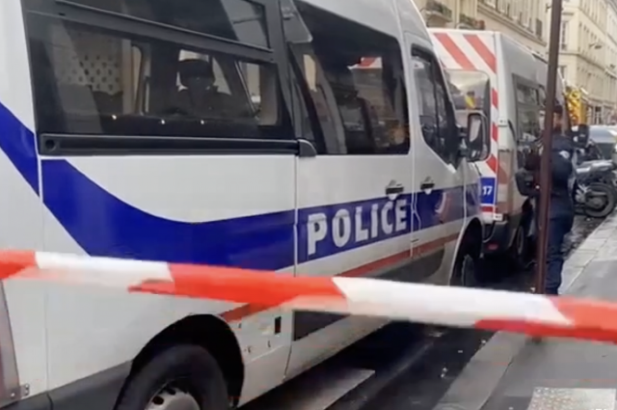Число жертв стрельбы в Париже выросло до трех
