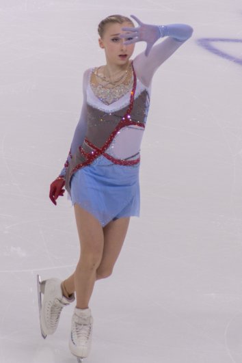 Подопечная Плющенко - Софья Муравьева, у нее четвертое место (после короткой программы она занимала третью позицию).