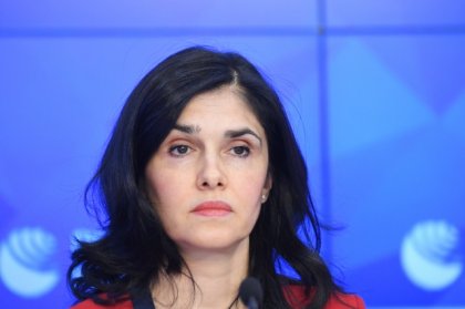 Главный терапевт РФ посоветовала провести новогодние выходные с пользой