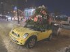 На улице Пушкина припарковалась машина Деда Мороза.