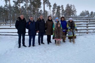 Это произошло в рамках рабочей поездки главы региона на стойбище