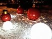 Огромные игрушки в снегу возле правительства Тюменской области. Новогодняя Тюмень, 2022-2023