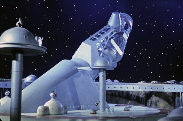Кадр из фильма «Луна» режиссера Павла Клушанцева, 1966 г. 