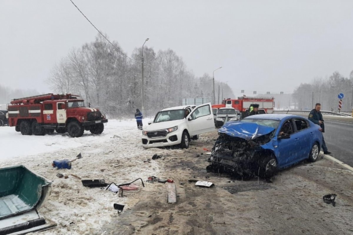 Водитель внедорожника устроил смертельную аварию на трассе М-1 под Смоленск  | АиФ Смоленск