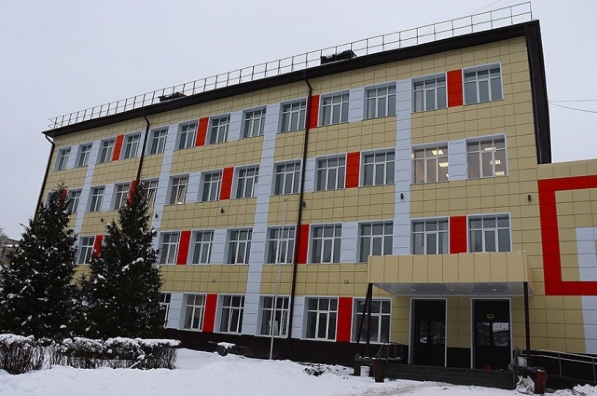 Две школы Брянска откроются после ремонта по окончании каникул