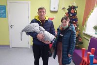 В Оренбурге под Новый год выписали малыша, рожденного с весом 555 граммов.