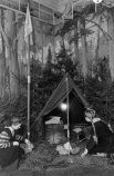  Пионеры в комнате юных путешественников, январь 1952 г.