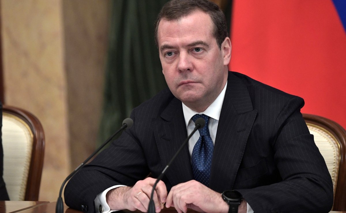 Дмитрий Медведев поздравил россиян с наступающим 2023 годом