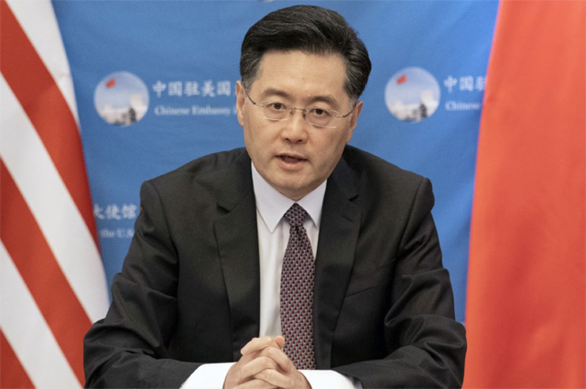 Цинь Ган и его взгляды. Кого назначили новым главой МИД Китая? | В мире |  Политика | Аргументы и Факты