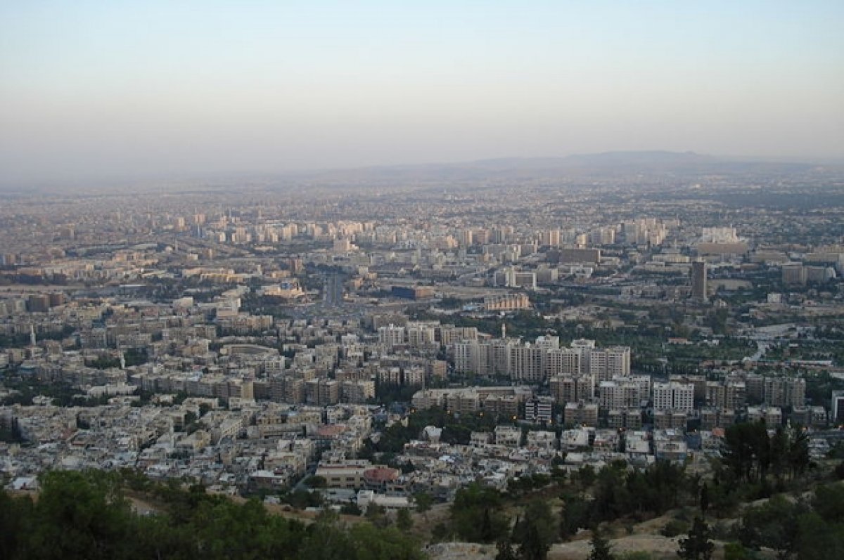 Al Ekhbariya: ПВО Сирии отражает атаку Израиля в небе над Дамаском