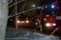 В Оренбурге в новогоднюю ночь загорелся автомобиль на Комсомольской.