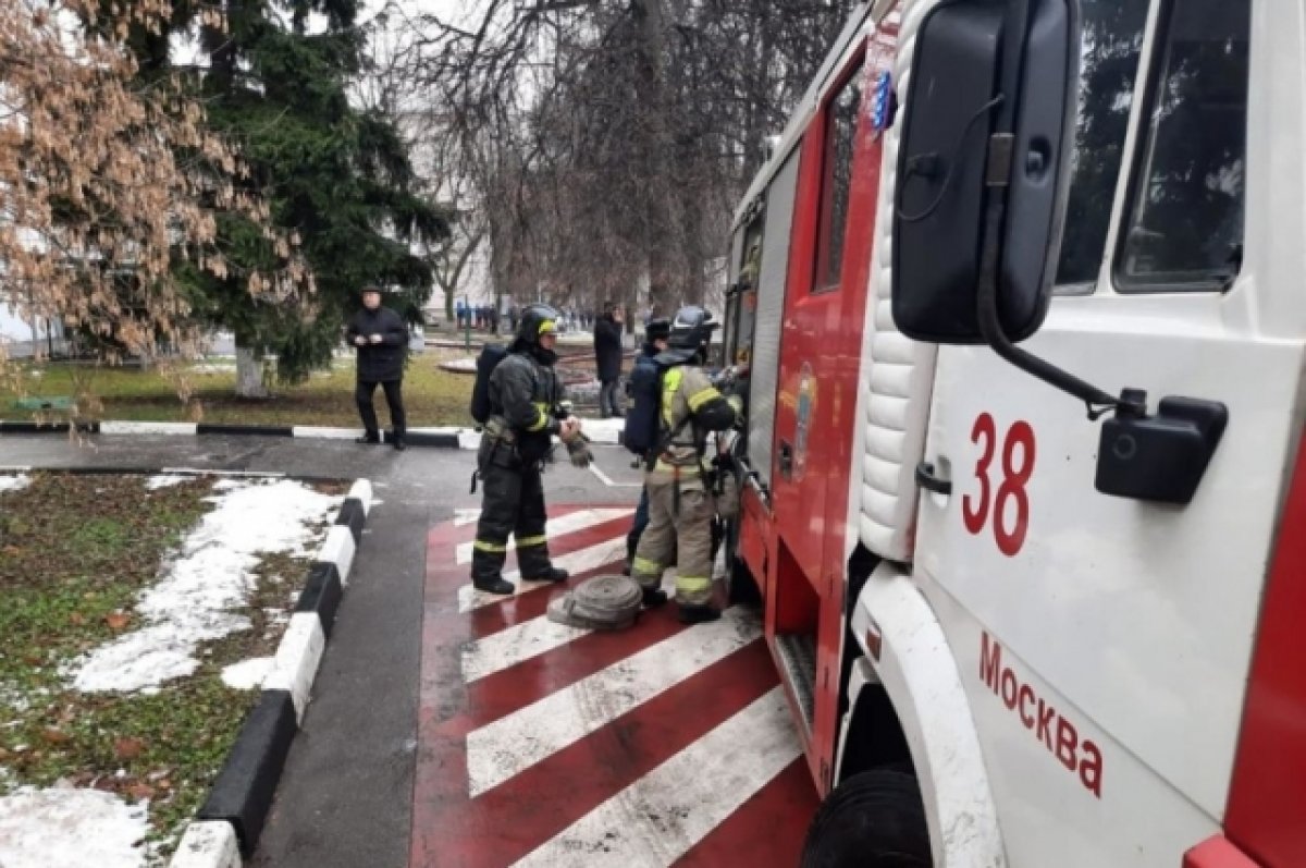 250 человек эвакуировали из московского ТЦ из-за задымления - 360
