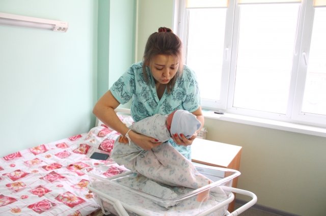 В последнюю неделю 2022 года в Казани появилось 425 новорожденных. 