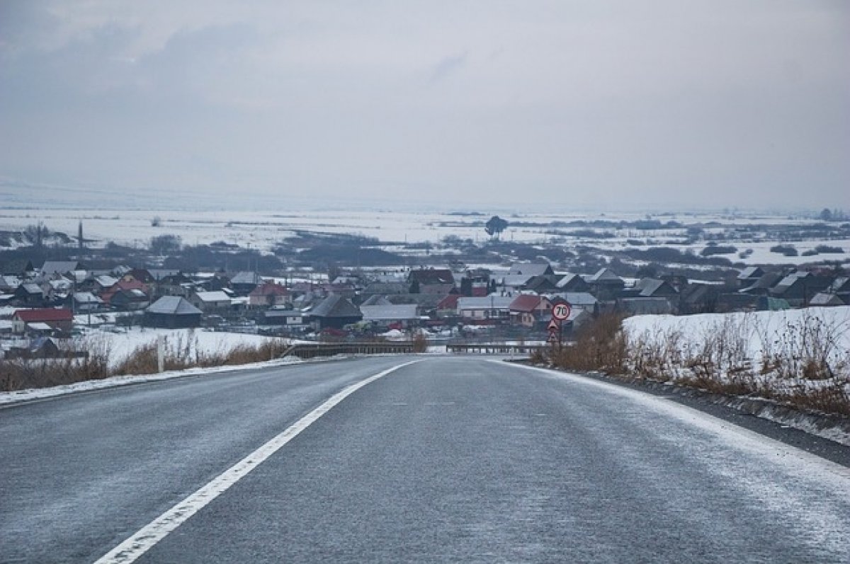 В Алтайском крае две дороги остаются закрытыми после сильного снегопада