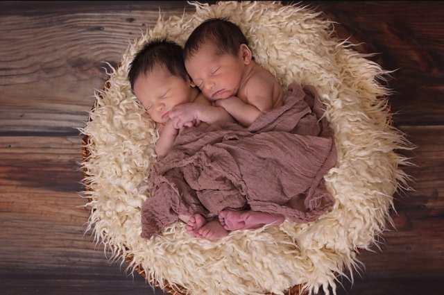 9 пар двойняшек родились в перинатальном центре в Оренбурге в декабре.