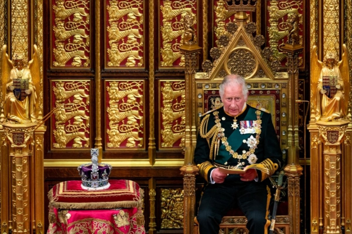 Daily Mail: Карл III запретил приводить Меган Маркл к умирающей королеве