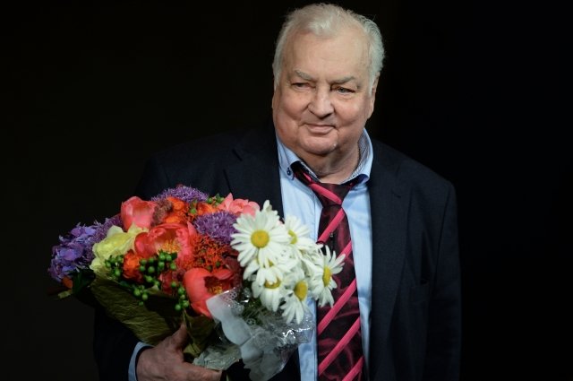 Актёр Михаил Державин на своём юбилейном вечере "Любимый МихМих! Тебе 80!" в Театре сатиры. 2016 год.