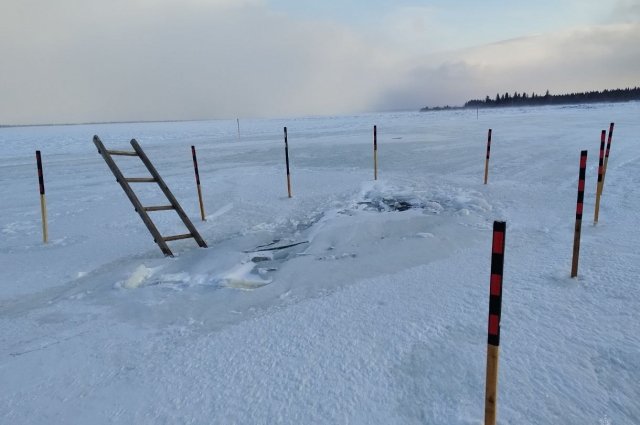 Инцидент произошёл 10 января на недействующей ледовой переправе.