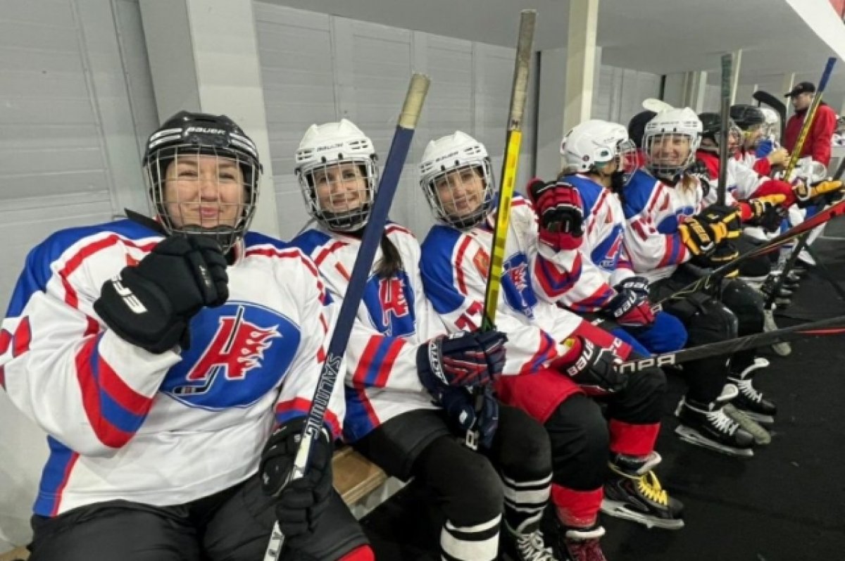 В Брянской области появилась первая женская хоккейная команда