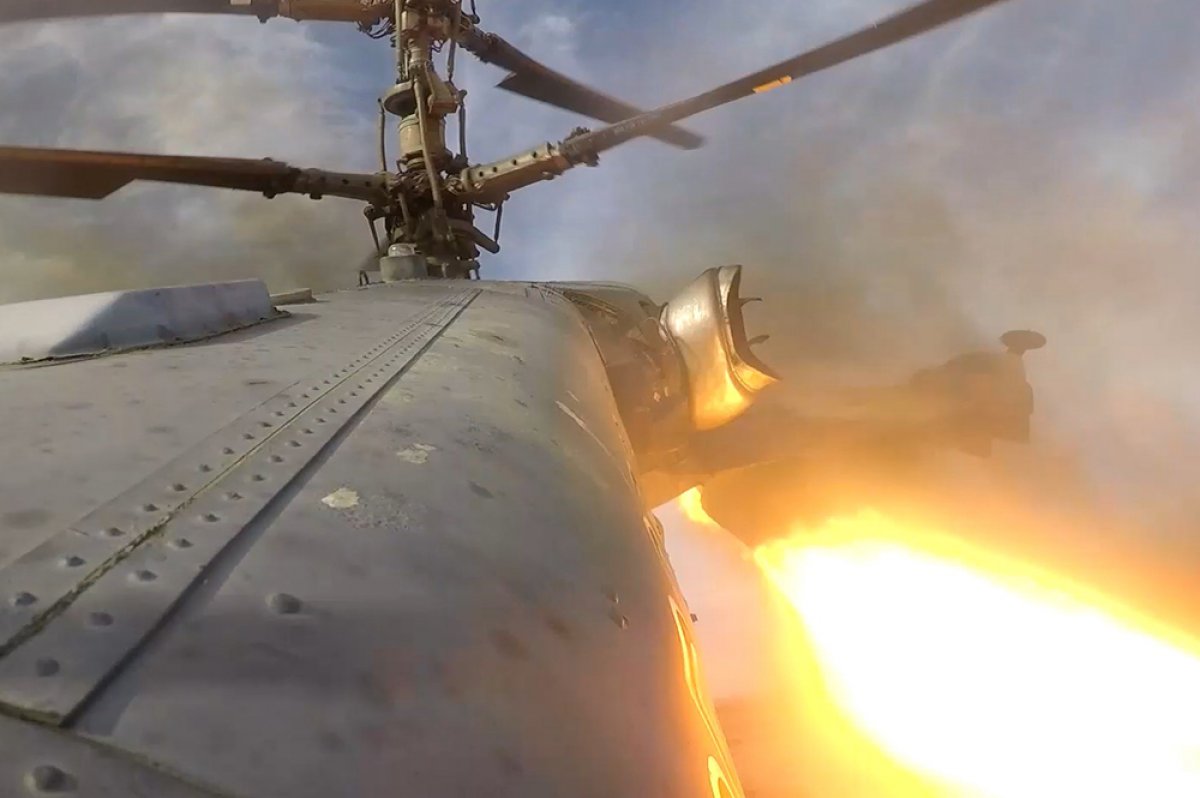 Авиация РФ начала применять в СВО обновленные ударные вертолеты Ка-52М