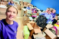 Волонтёры не только помогают семьям мобилизованных, но и активно собирают гуманитарную помощь для ДНР и ЛНР.