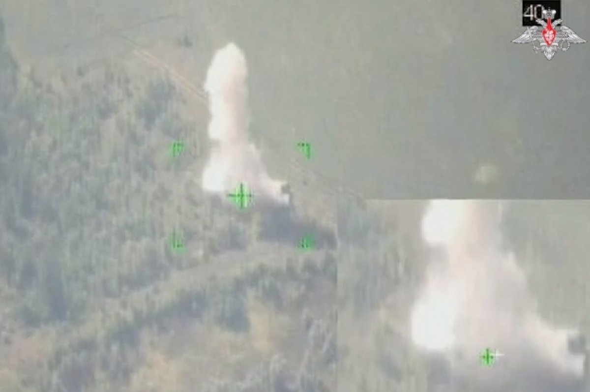 МО РФ опубликовало кадры применения высокоточных боеприпасов в зоне СВО