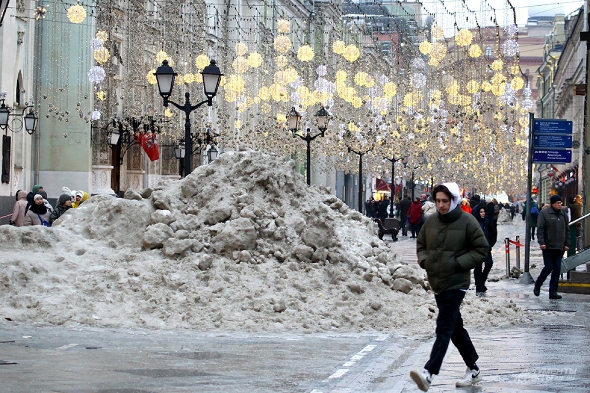 Синоптик Леус уточнил, что в Москве в субботу не будет ледяного дождя