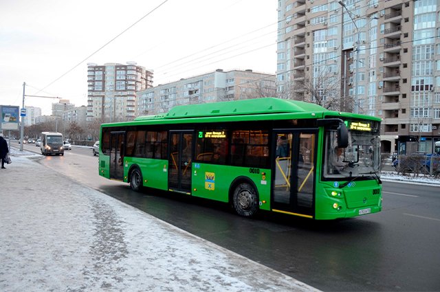 Больше 30% автобусов Оренбурга не вышли на маршруты в дни морозов.