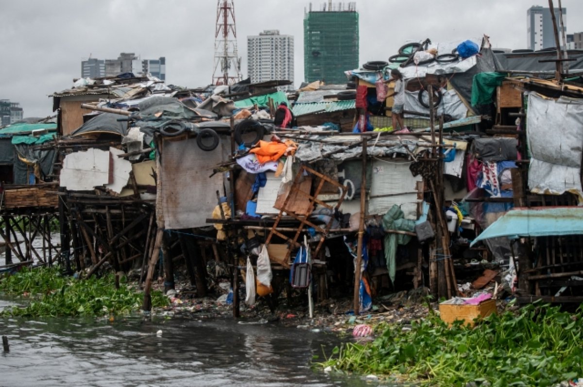 Число жертв наводнений на Филиппинах увеличилось до 27