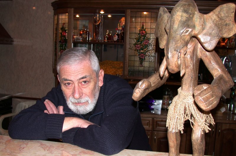 Вахтанг Кикабидзе у себя дома, 2007 г.