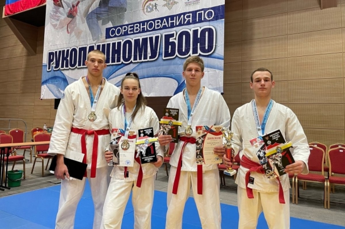 Брянские рукопашники привезли 20 наград с всероссийского турнира в Курске