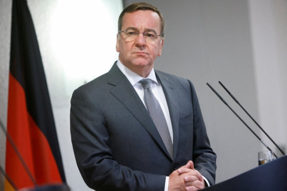 Министр обороны Германии пообещал посетить Украину в ближайшее время