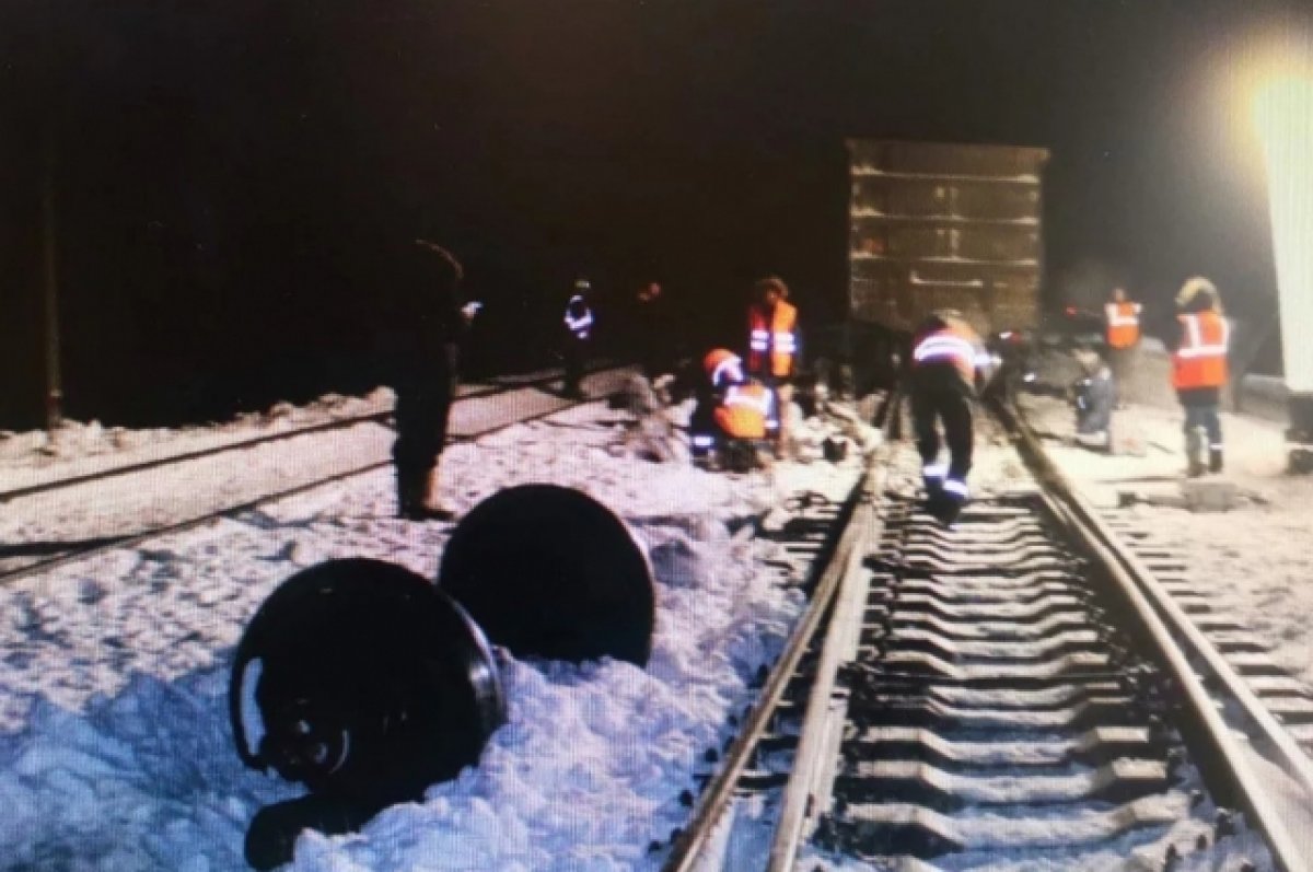 В Алтайском крае произошло ЧП с грузовым поездом