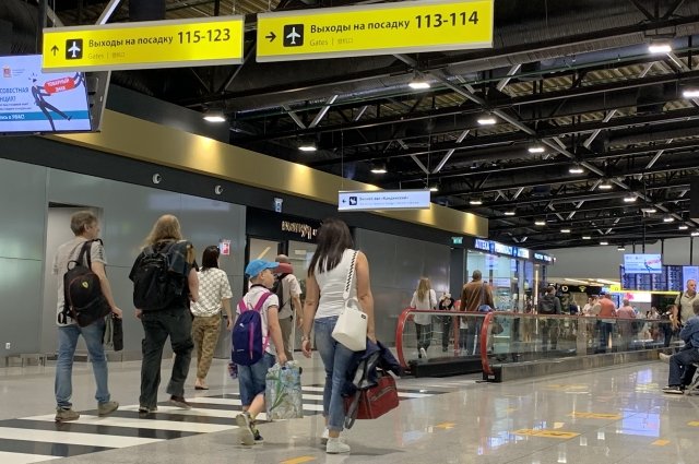 Пассажиры шести рейсов, направляющихся в Казань, были отправлены нга посадку в другие города.  