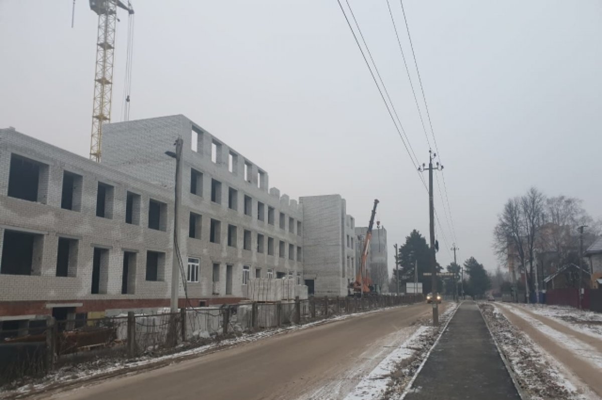 Новый корпус Брянской областной детской больницы сдадут к концу года