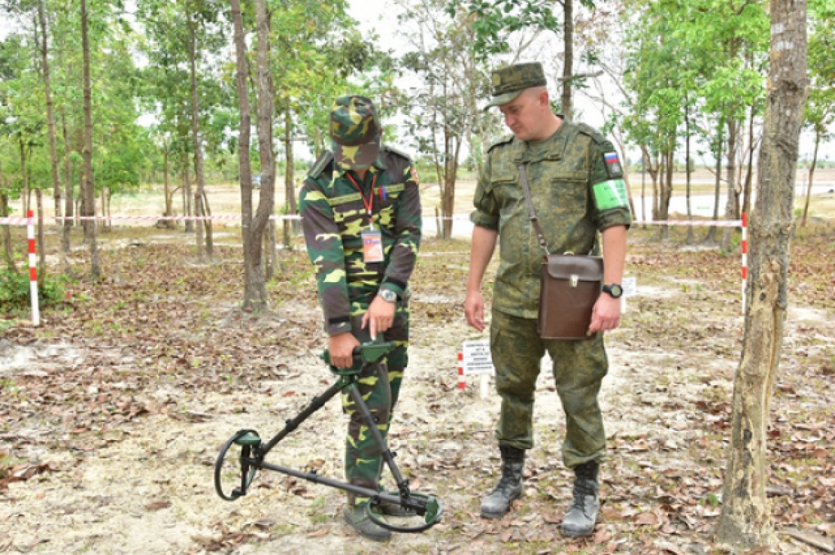 Премьер Камбоджи: страна не будет оказывать военную помощь Украине