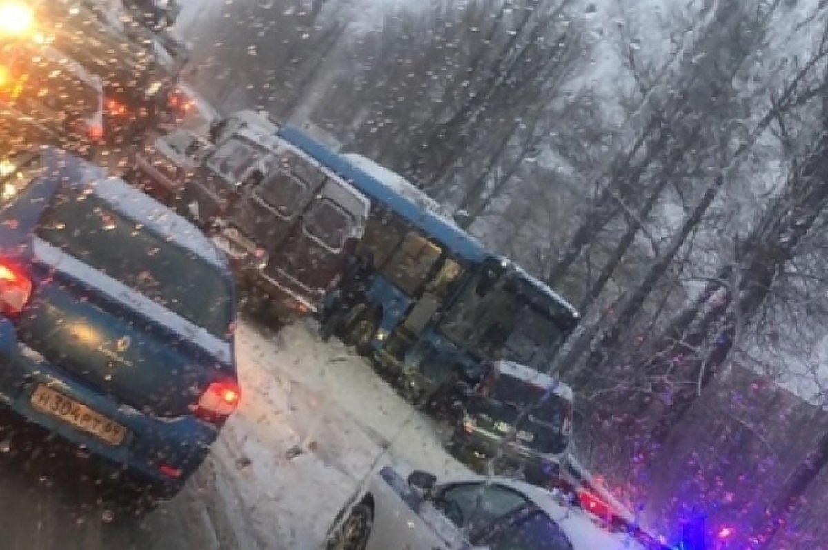 Сегодня утром в твери. Авария на Московском шоссе Тверь. ДТП Тверь вчера на Московском шоссе.