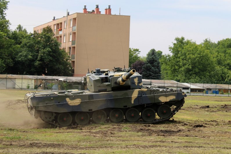 Leopard 2 2А4